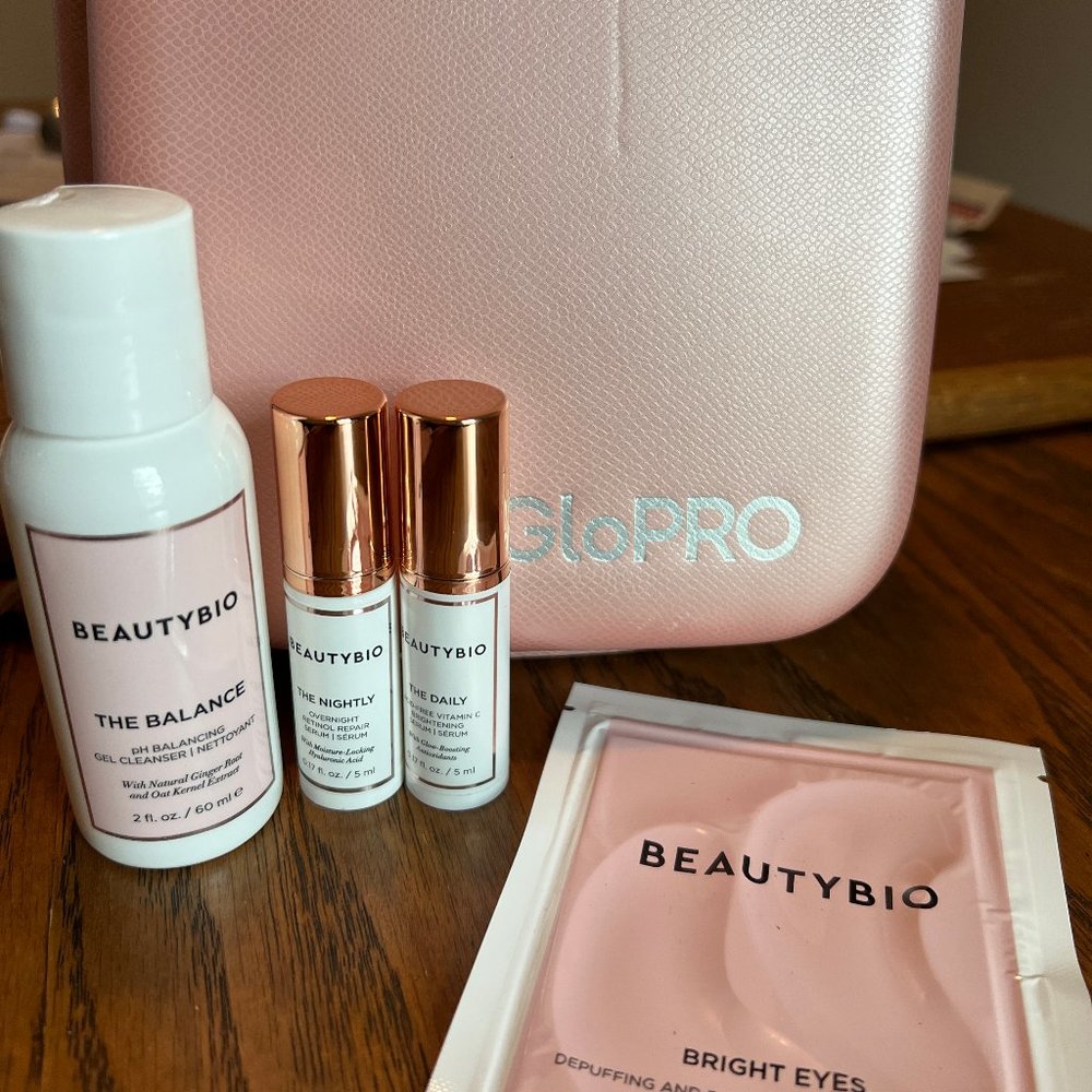 GloPro Nordstrom GloPro GWP Case w/ trial sizes